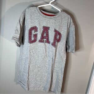 Gap T shirt